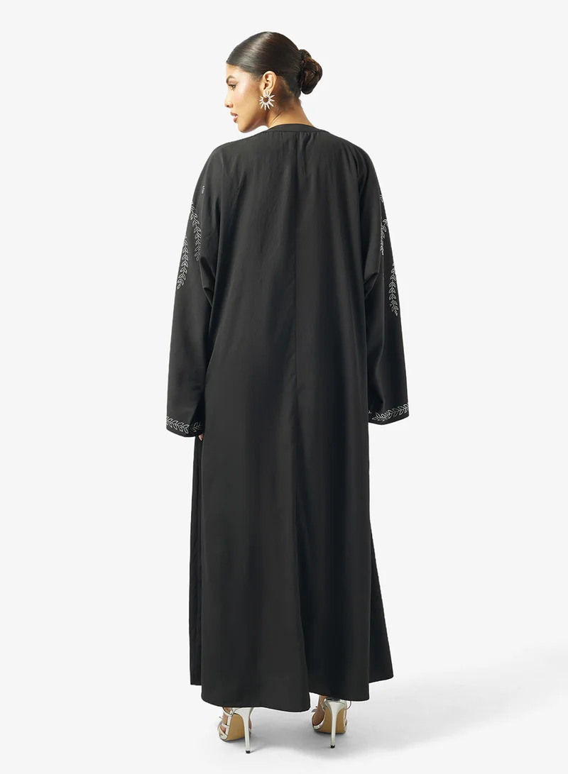 خزانة Embellished Abaya With Sheila